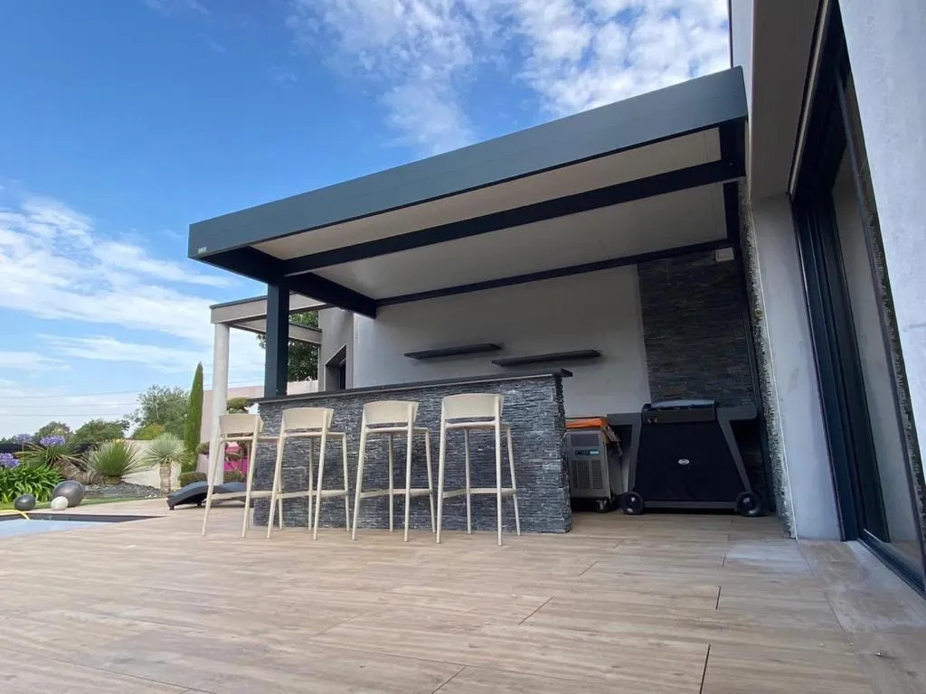 Quel carport aluminium choisir pour protéger et valoriser vos extérieurs dans le Gard ? - photo 1