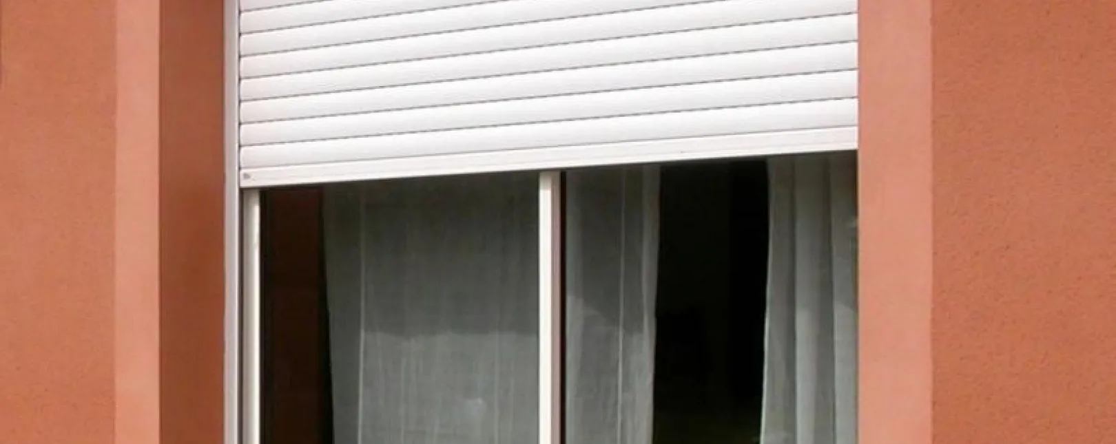 Monteils - 30360 - Installation de volets roulants sur mesure électriques SOMFY Radio
