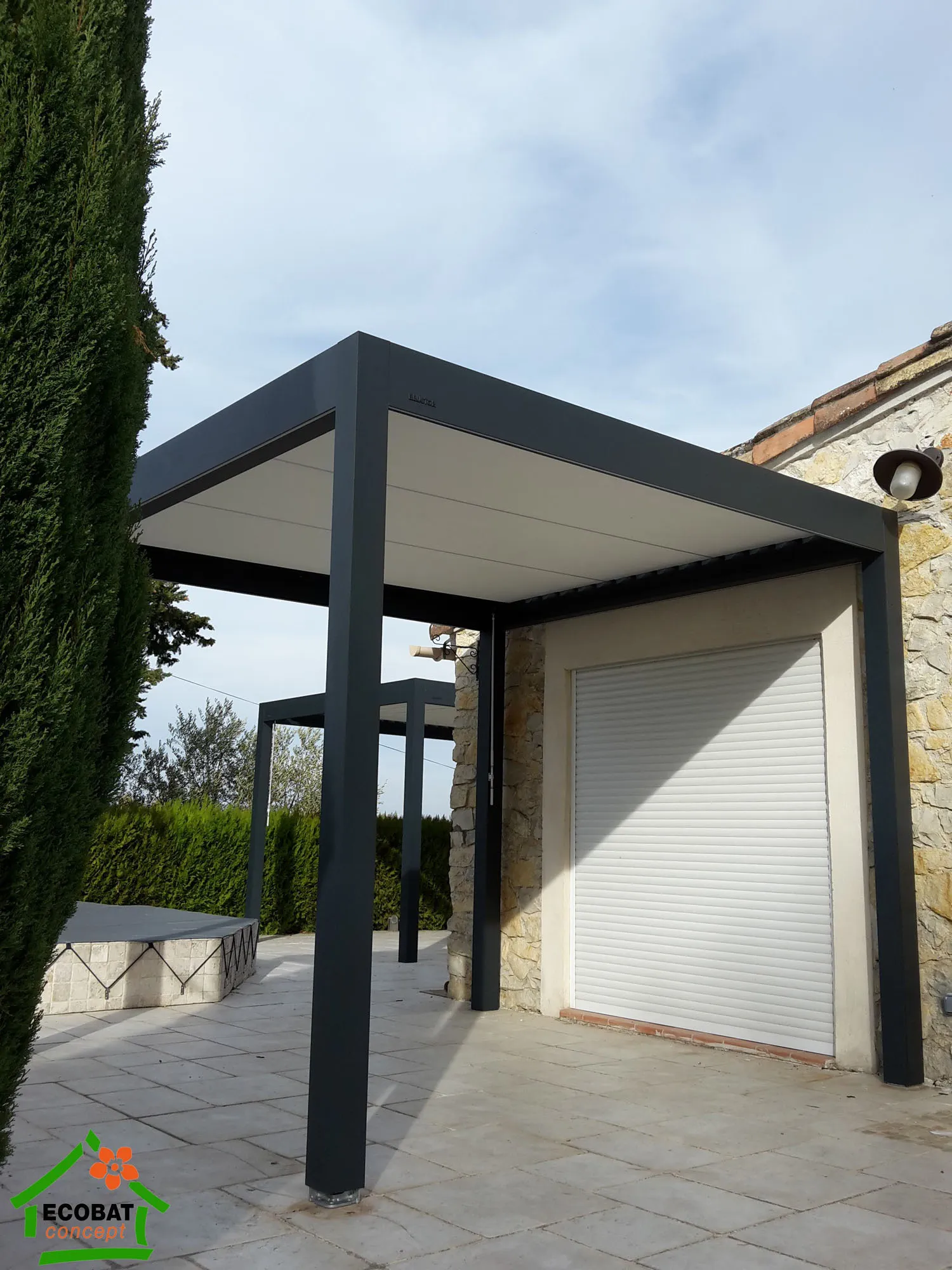 Pose d'une pergola bioclimatique manuelle BRUSTOR B150 à Dions - Photo 7