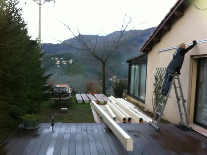 Génolhac (30450) - Pose d'une pergola bioclimatique Brustor - Photo 1