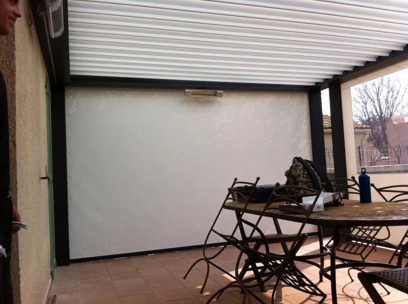 Pose d'une pergola bioclimatique à Nîmes (30000) — réalisation 2 - Photo 5