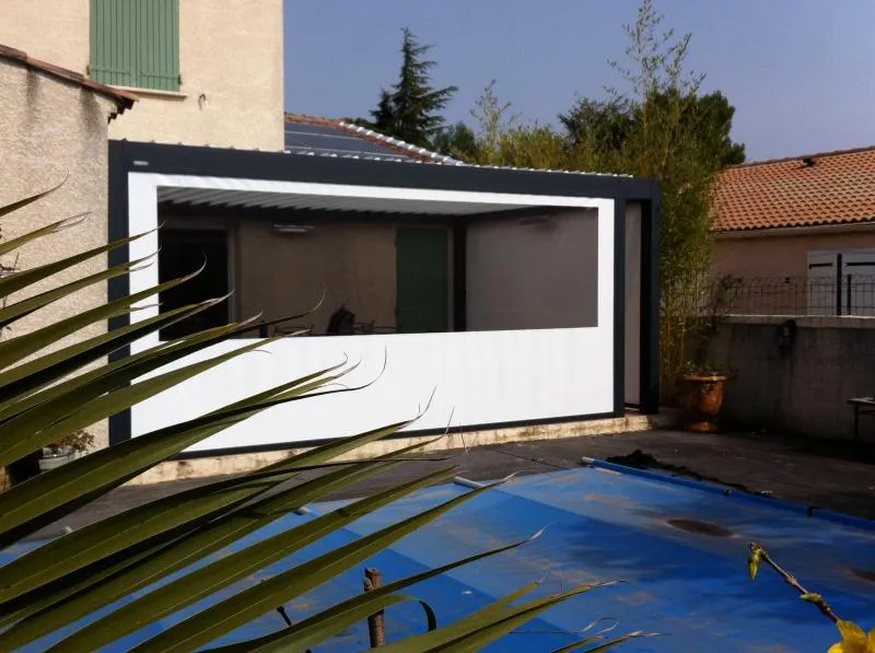 Pose d'une pergola bioclimatique à Nîmes (30000) — réalisation 2 - Photo 9