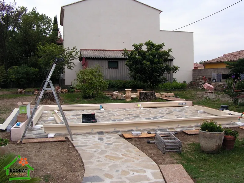 Pose d'une pergola bioclimatique à Ribaute-les-Tavernes - Photo 1