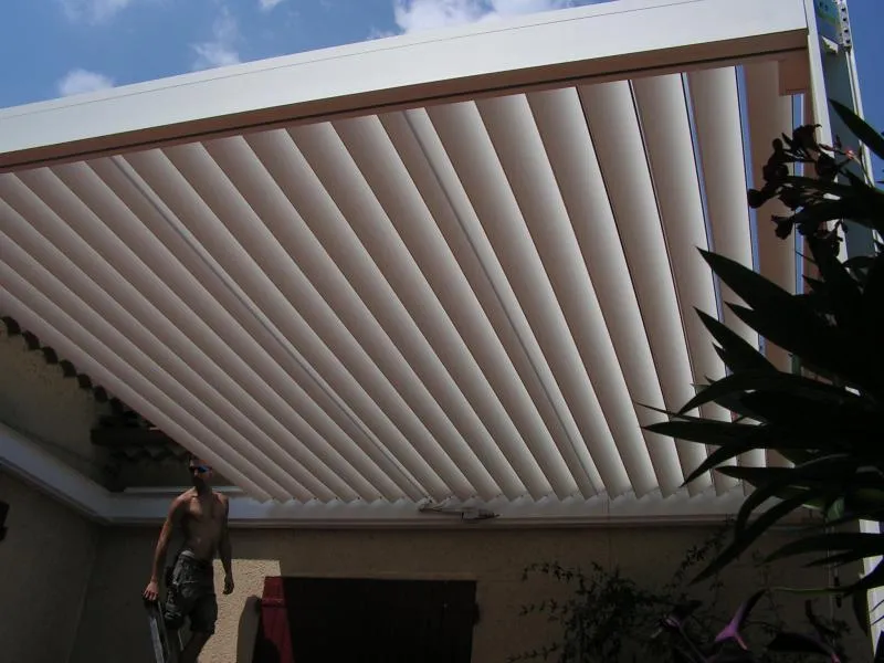 Sauzet - 30190 - Pose d'une pergola bioclimatique Brustor - Photo 6