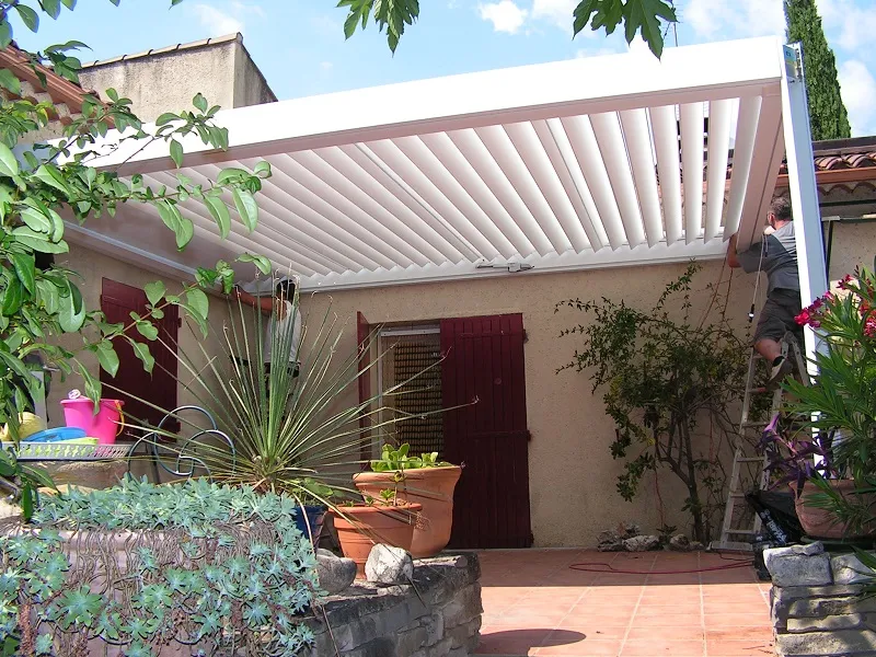 Sauzet - 30190 - Pose d'une pergola bioclimatique Brustor - Photo 7