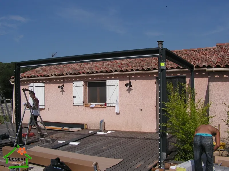Pose d'une pergola bioclimatique double module à Vézénobres - Photo 1